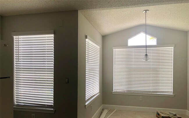 Building Photo - 2209 Antigua Pl