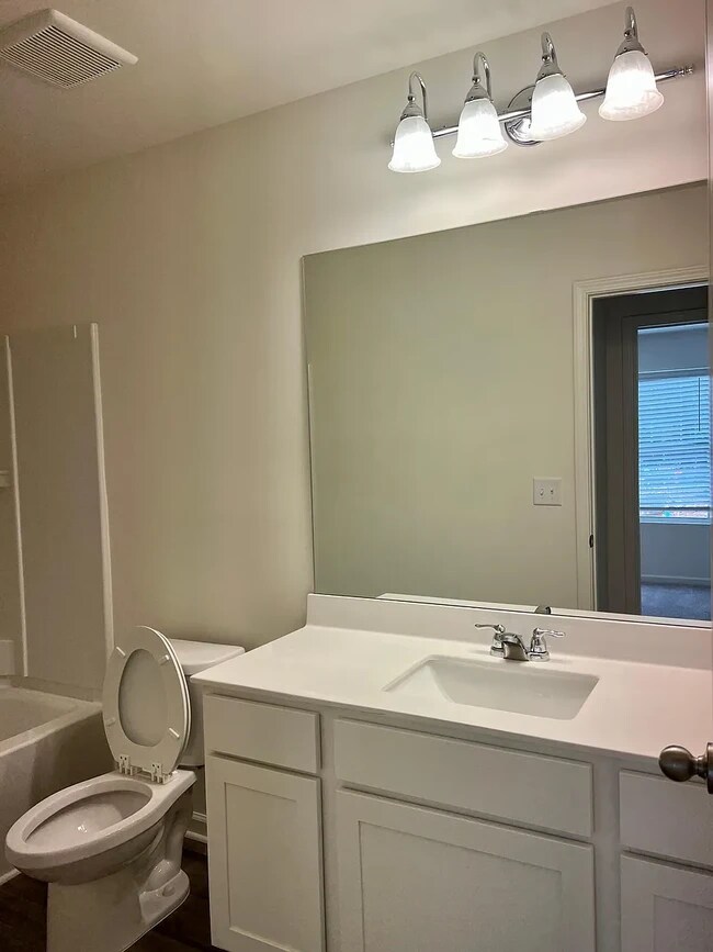 Building Photo - 3537 Cardinal Dr