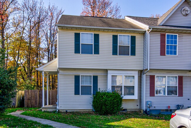 Primary Photo - End Unit in New Castle -Showing Sunday 8/1...
