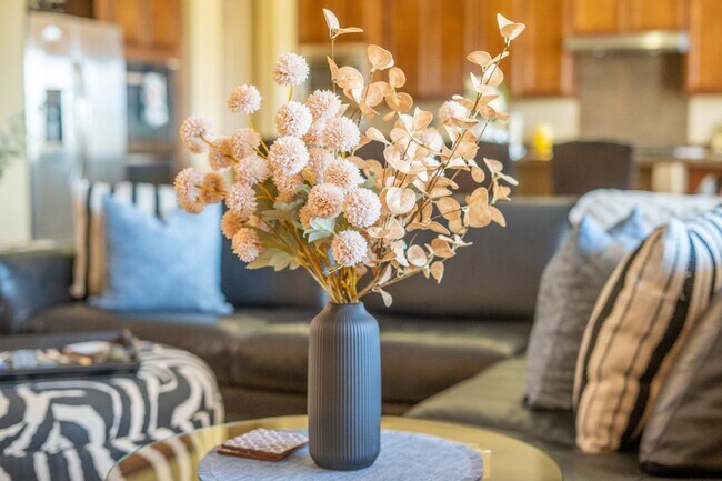 Building Photo - 40834 Adriatico Ct