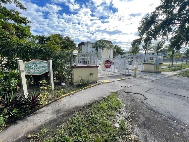 Building Photo - 11905 NE 2nd Ave