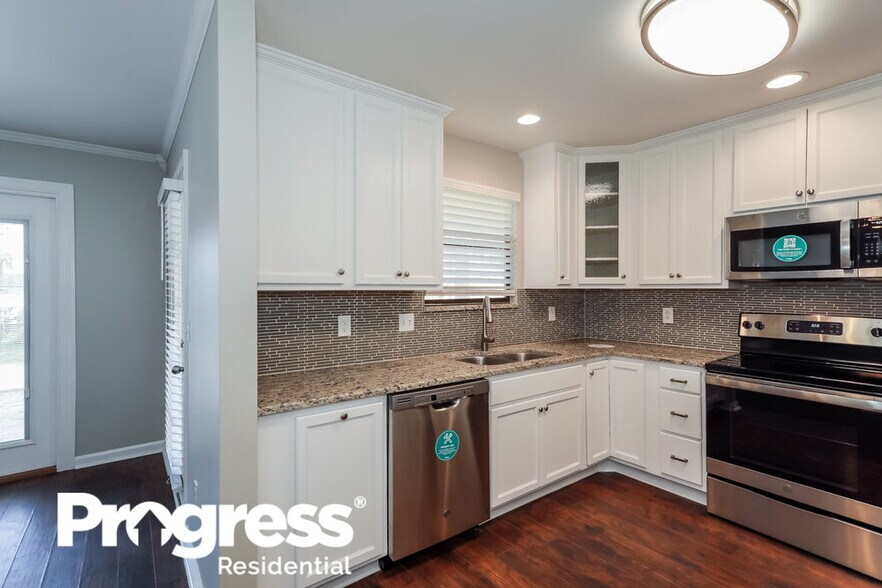 Building Photo - 4423 Huntington Forest Blvd