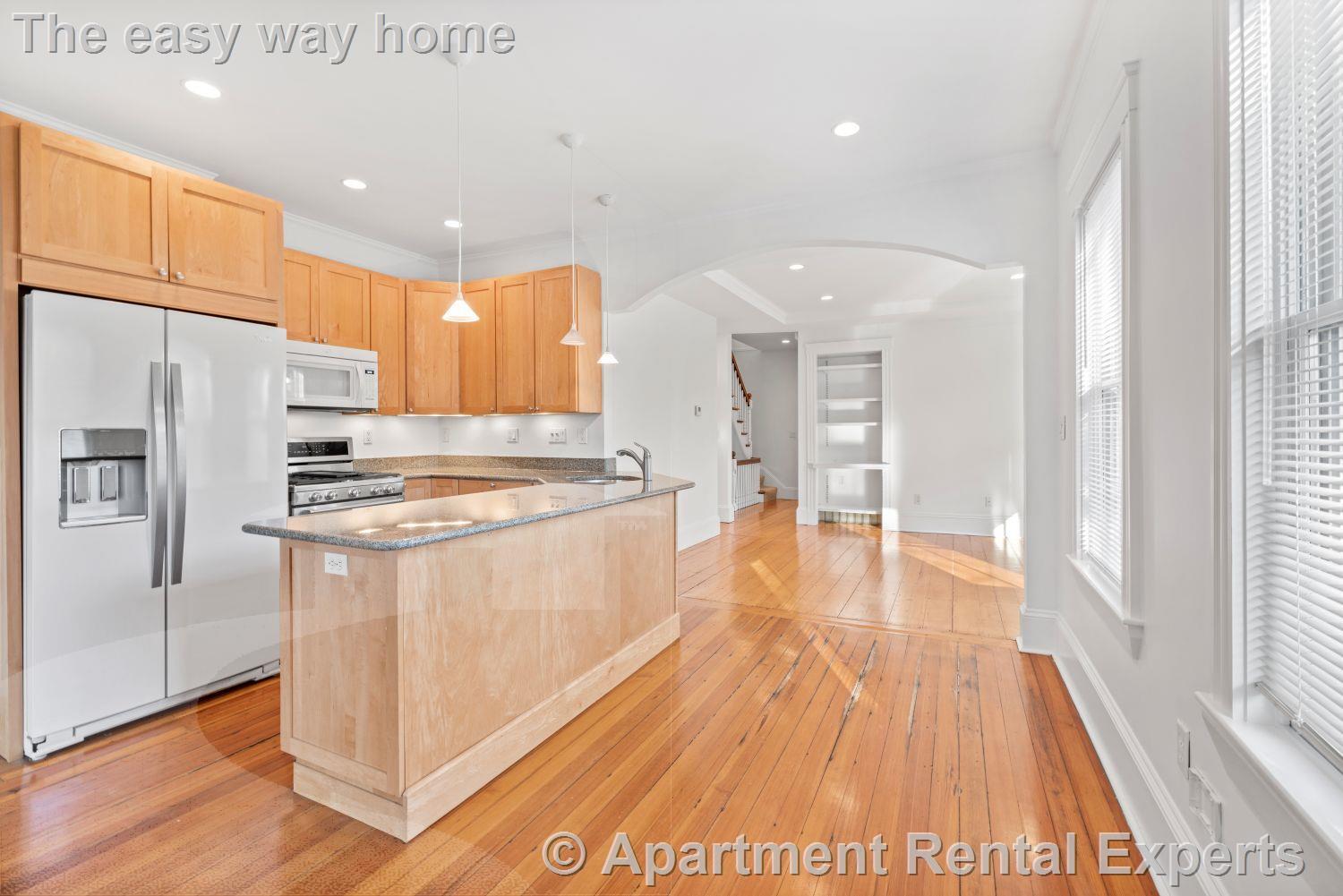 Building Photo - 30 Healey St