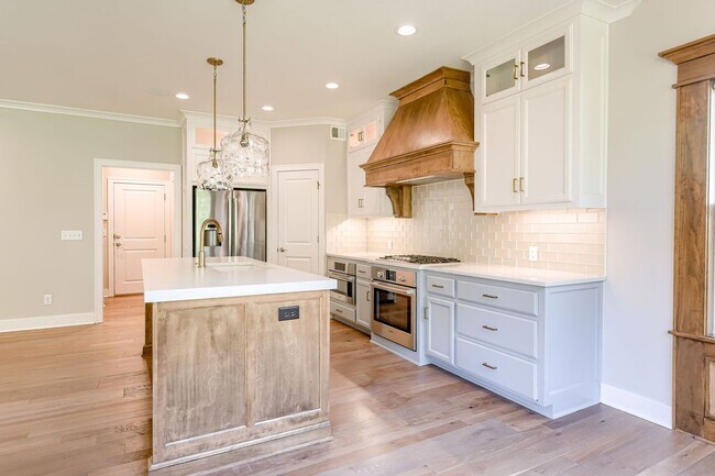 Building Photo - {4620} James Engle Custom Home built in 20...