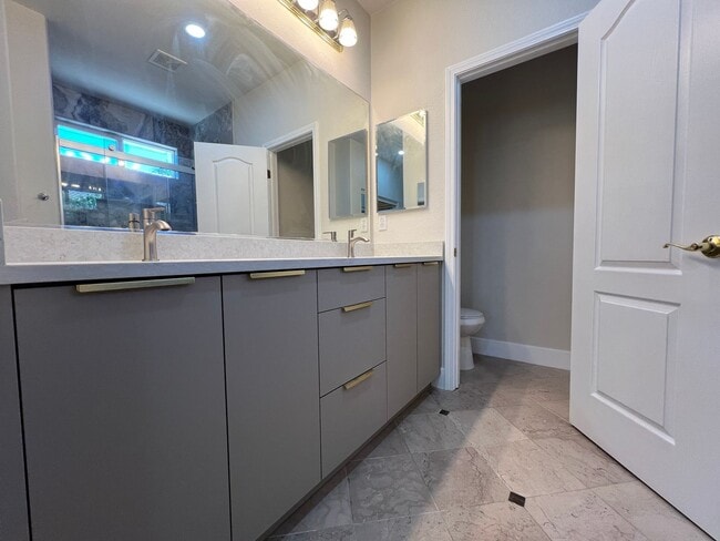 Building Photo - Gorgeous, Low Maintenace, Like new Home Cl...