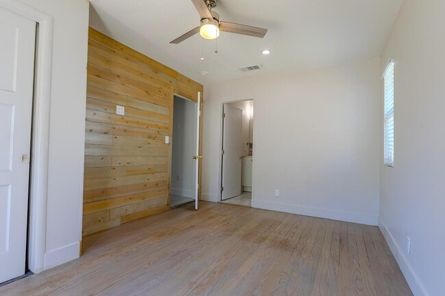 Building Photo - 1842 Princeton Ave