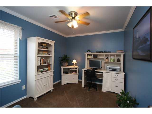 Building Photo - 4101 Western Heights Ave