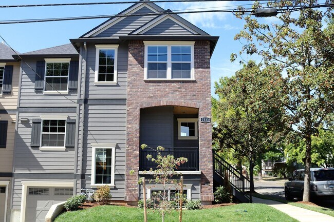 Primary Photo - UNIVERSITY PARK Neighborhood Townhome-3bed...