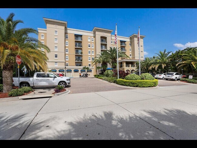 Building Photo - 1064 N Tamiami Trl