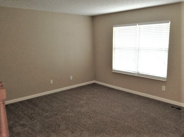 Building Photo - 6483 Redmont Court