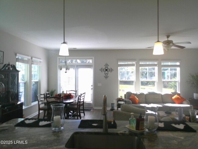 Building Photo - 7 Cabbage Palm Ln