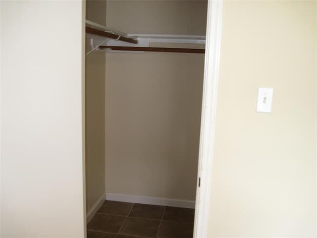 Building Photo - 10326 Bushy Creek Dr