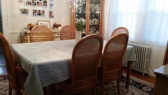 Dinning Rm. 12' x 11.6' - 776 Union St