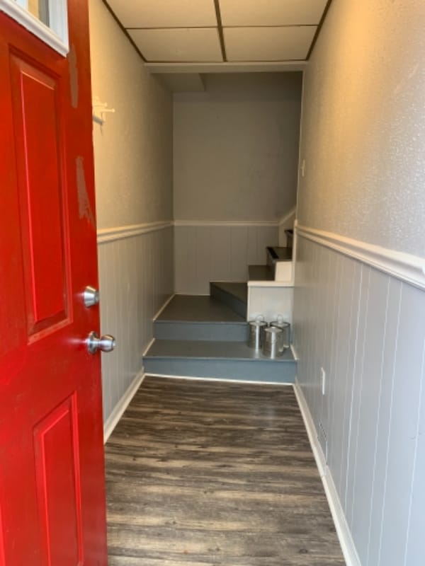 Building Photo - 514 Eben Ave
