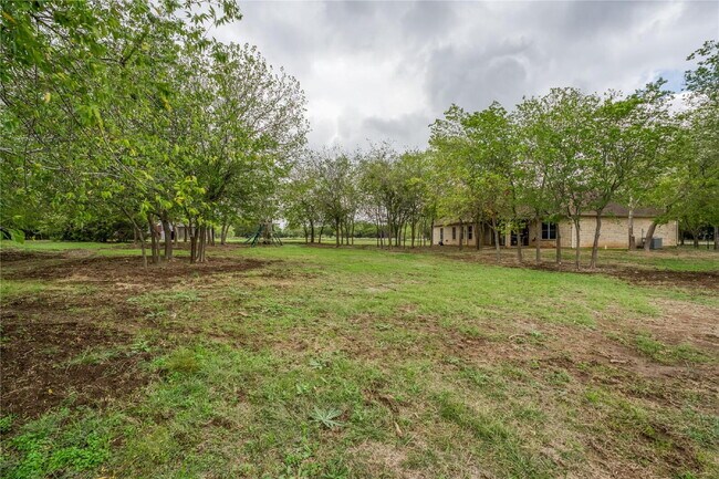 Building Photo - Gated Entry 5 bedroom, 3.5 Bath Home on 16+ Acres in Cleburne - Bring your horses and cattle!