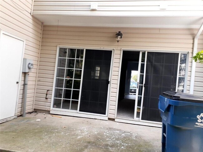 Building Photo - 2085 Whitestone Pl