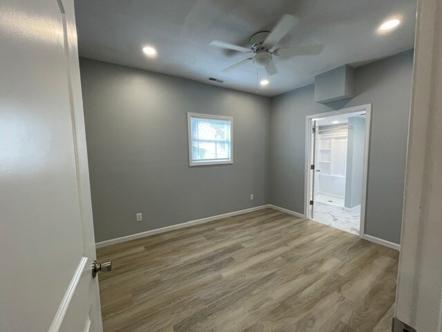 Building Photo - 515 Cherrington St