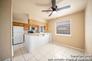 Building Photo - 6427 Wurzbach Rd