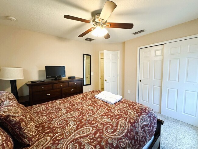 Building Photo - 3078 Seaview Castle Dr