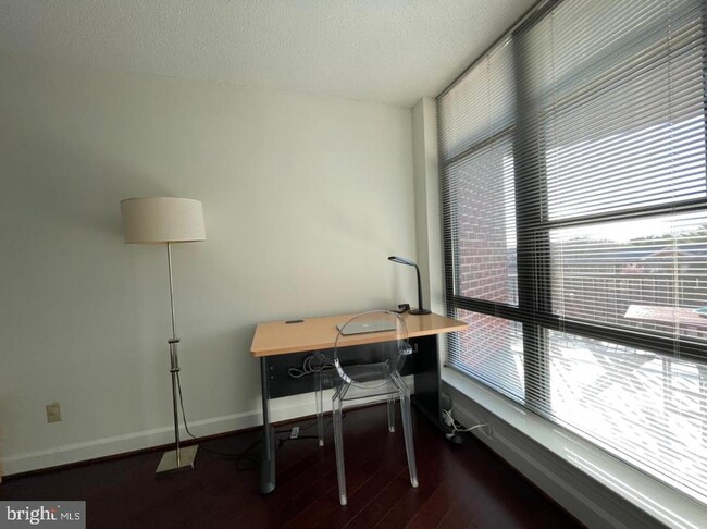 Building Photo - 3401 38th St NW
