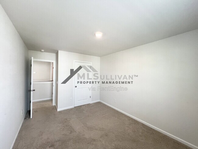 Building Photo - 2932 Egert Dr