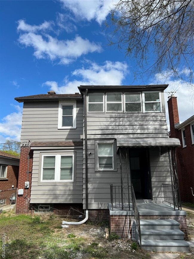 Building Photo - 16157 Linwood St