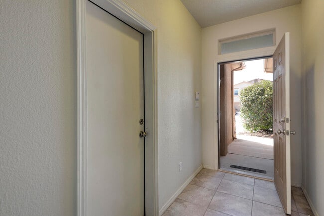 Building Photo - 253 Landing Trail