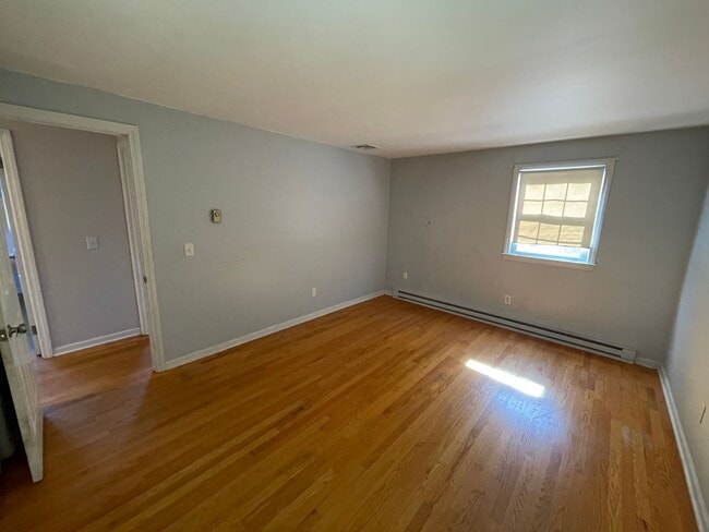 Building Photo - Beautiful 4 Bedroom House *w/ an In-Law* in Cheshire! Garage Parking, Central Air, & a Beautiful ...