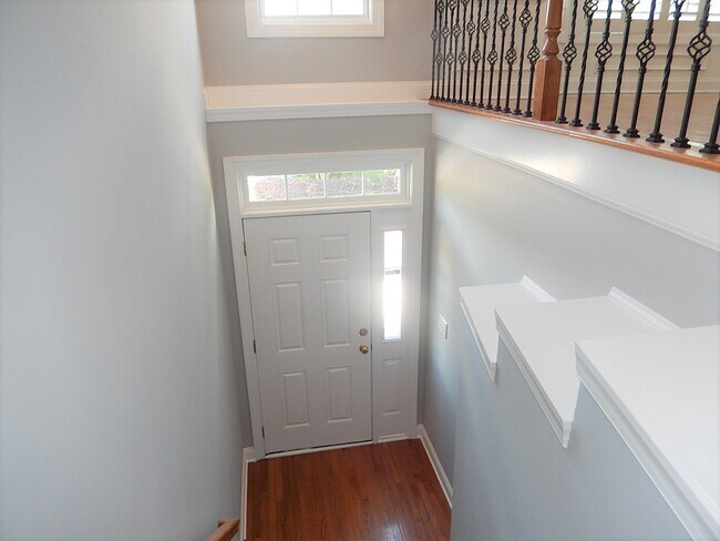 Building Photo - 2927 Imperial Oaks Dr