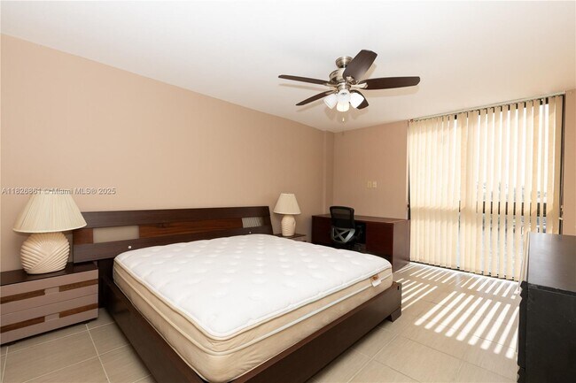 Building Photo - 1500 S Ocean Dr