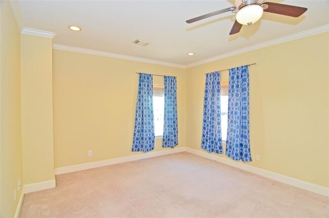 Building Photo - 131 Starboard Dr