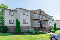 Building Photo - Tall Timber Apartments