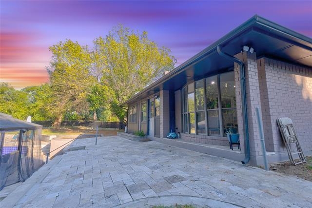 Building Photo - 175 E Pleasant Run Rd