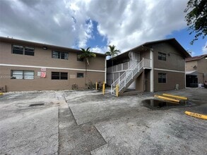 Building Photo - 5644 W 25th Ct