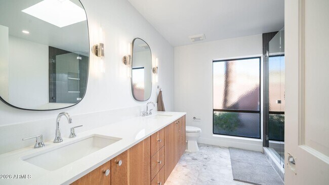 Building Photo - 6833 N 18th St