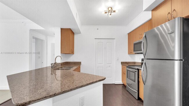 Building Photo - 1830 Radius Dr