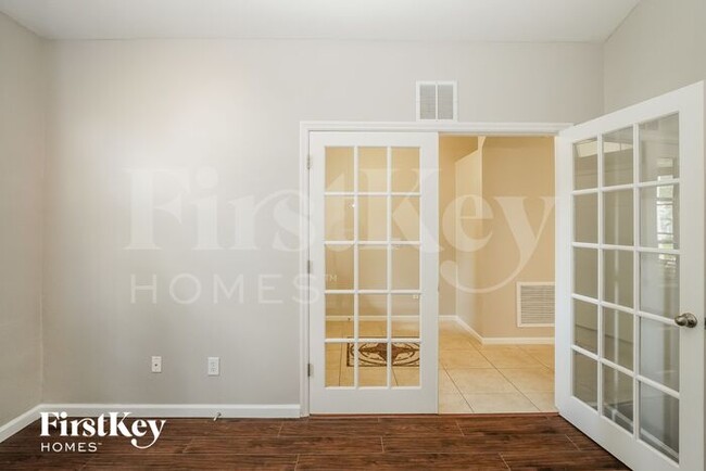 Building Photo - 13549 Hawk Lake Dr