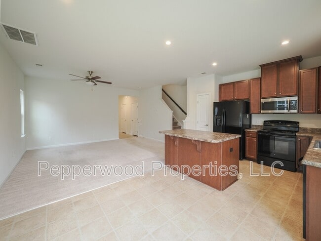 Building Photo - 411 Triple Crown Way