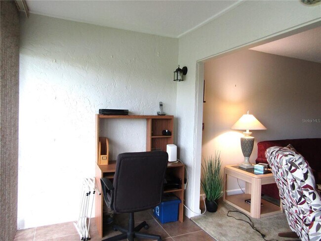 Building Photo - 2961 Taywood Meadows