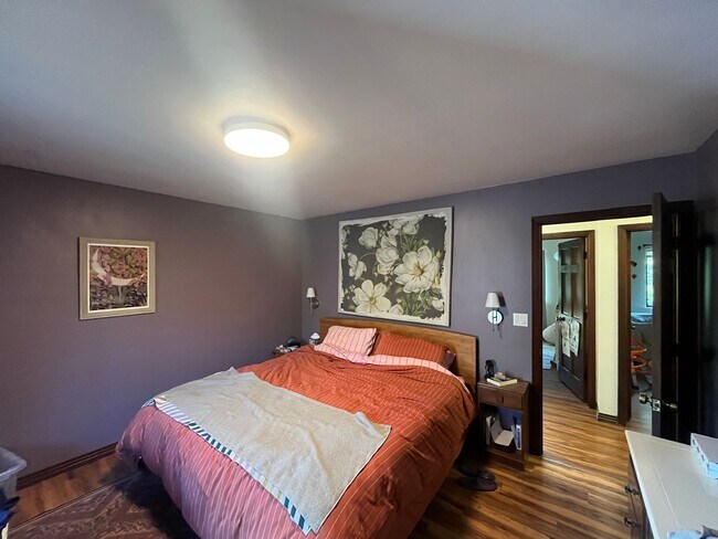 Building Photo - Charming Home by Bishops Peak Trailhead -AVAILABLE April