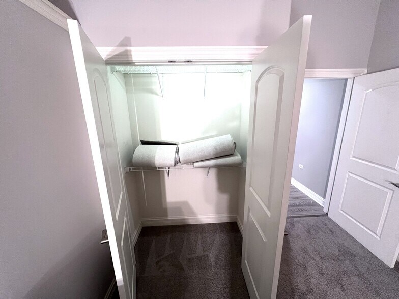 Building Photo - 3630 N Harlem Ave