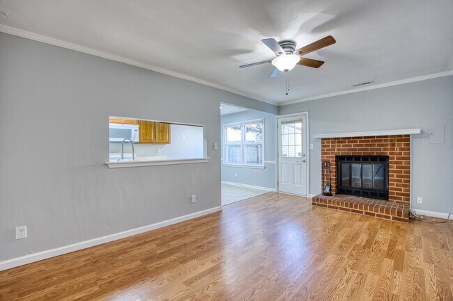 Building Photo - 5540 Finespun Last