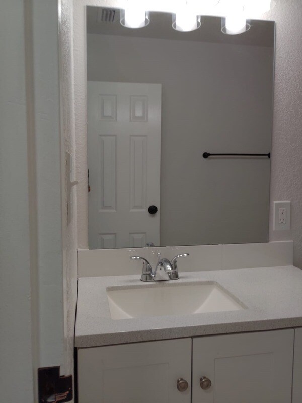 Building Photo - 2123 Mara Ct