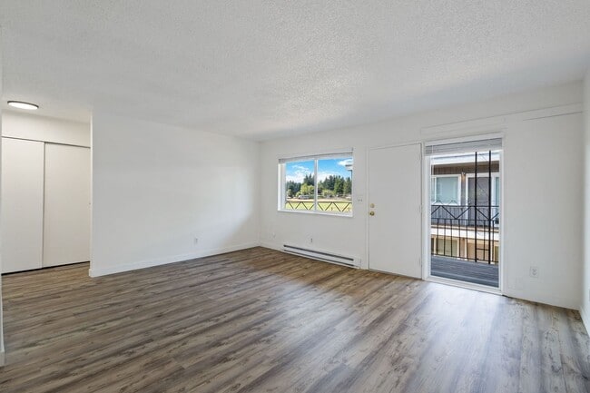 Building Photo - 1Br/1Ba Available