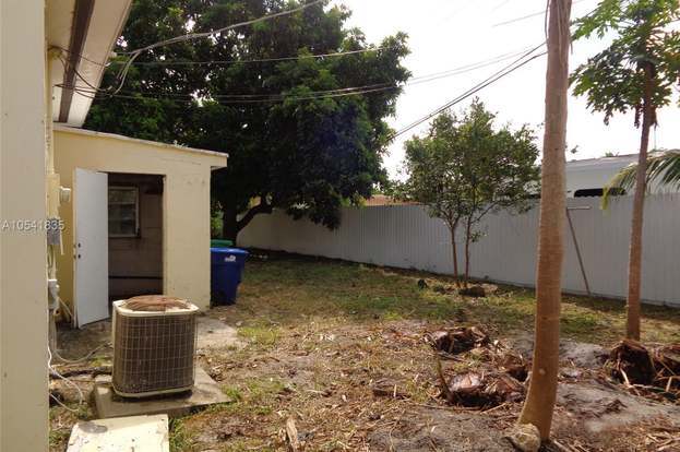 Building Photo - 440 NW 140th St