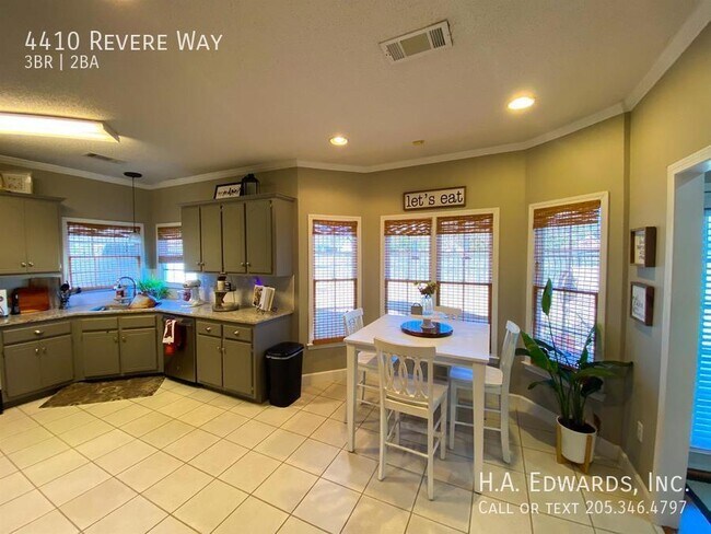 Building Photo - 4410 Revere Way