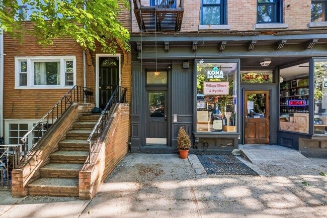 Building Photo - 366 2nd St