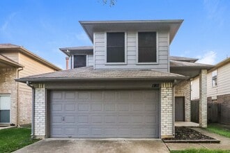 Building Photo - 11811 Sunny Stream Dr