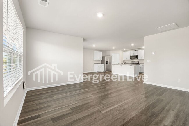 Building Photo - Coming Soon!