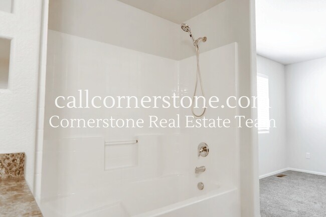 Building Photo - 2138 Phillips Alley